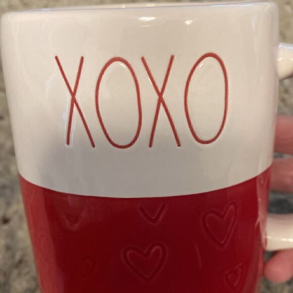 NWT Rae Dunn XOXO 2 Color Hearts Valentine’s Day Coffee Mug Cup - Picture 3 of 11